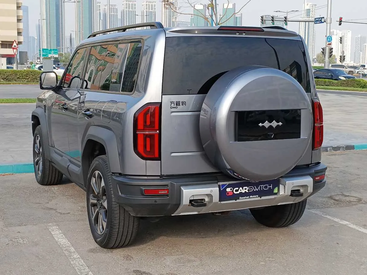 Car image 7