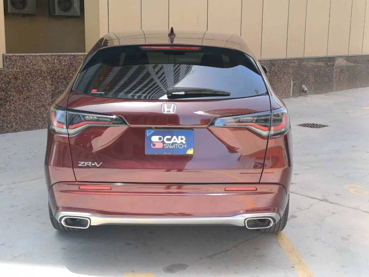 Car image 6