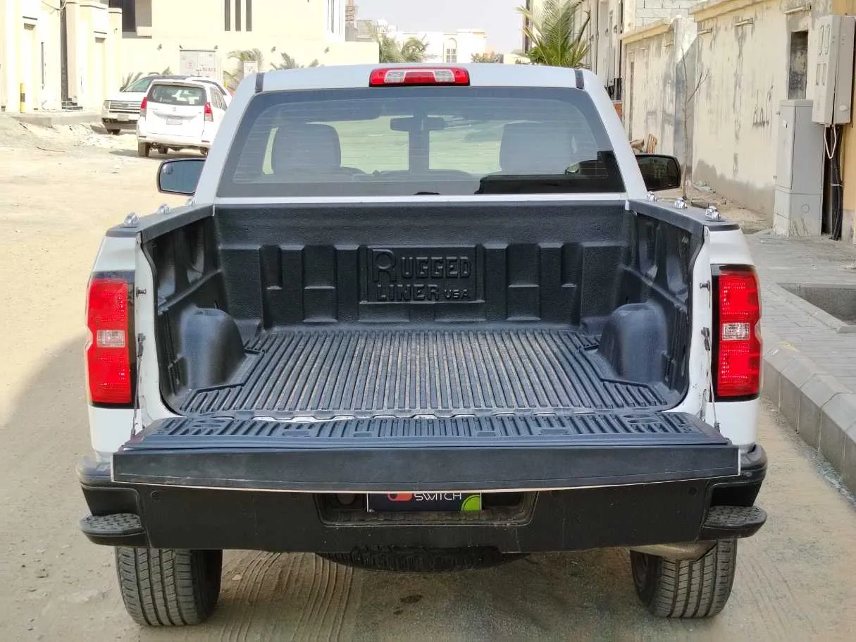 Car image 17