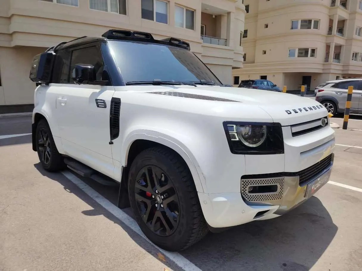 Car image 3