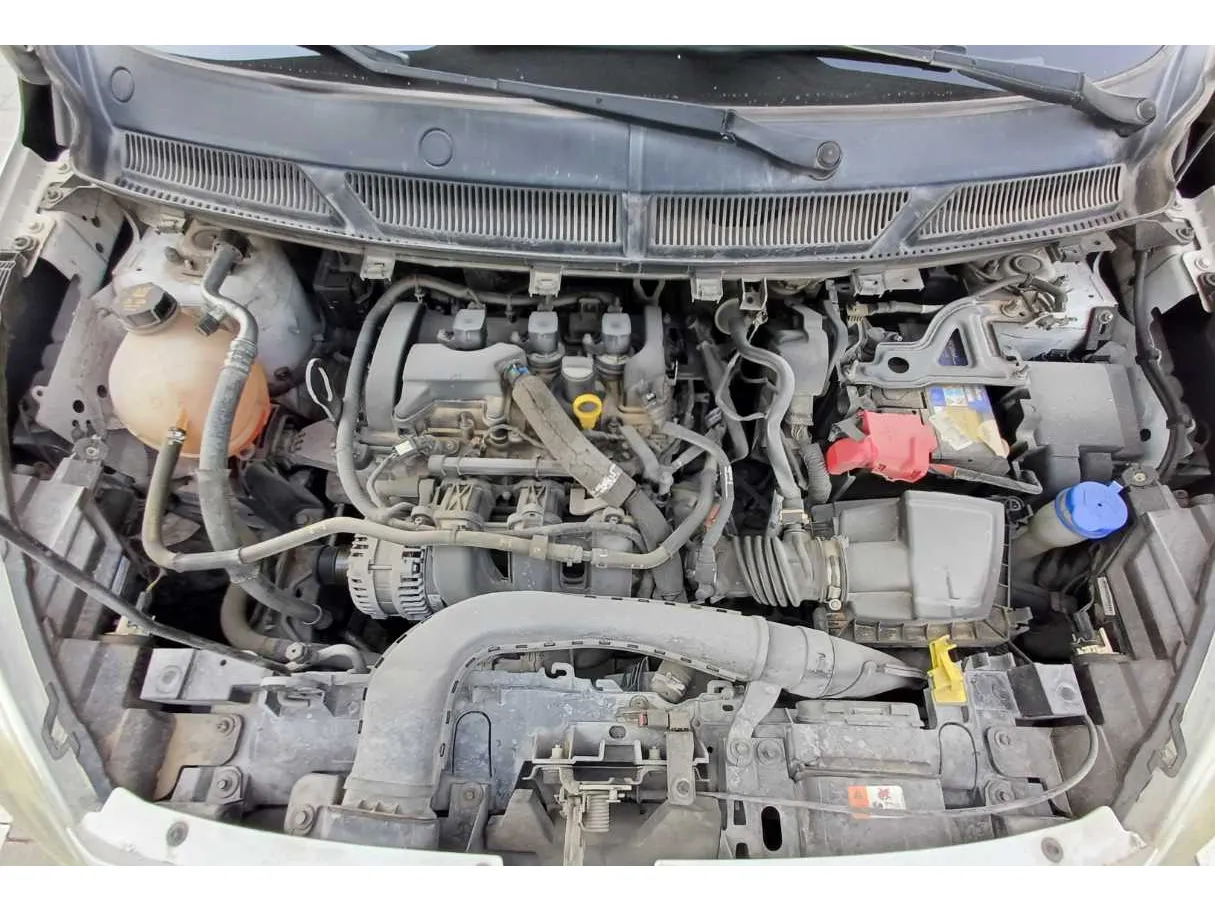 Car image 21