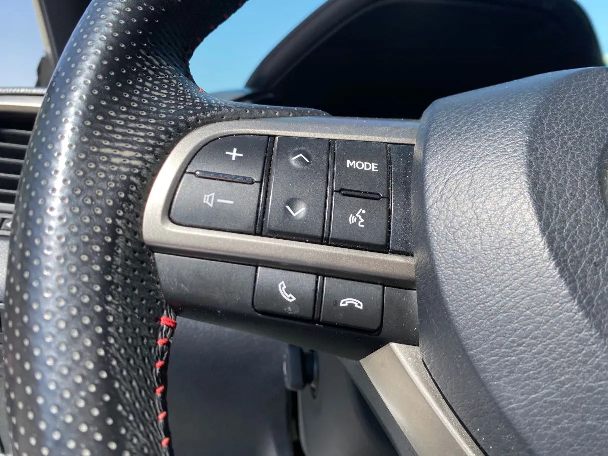 Car image 29
