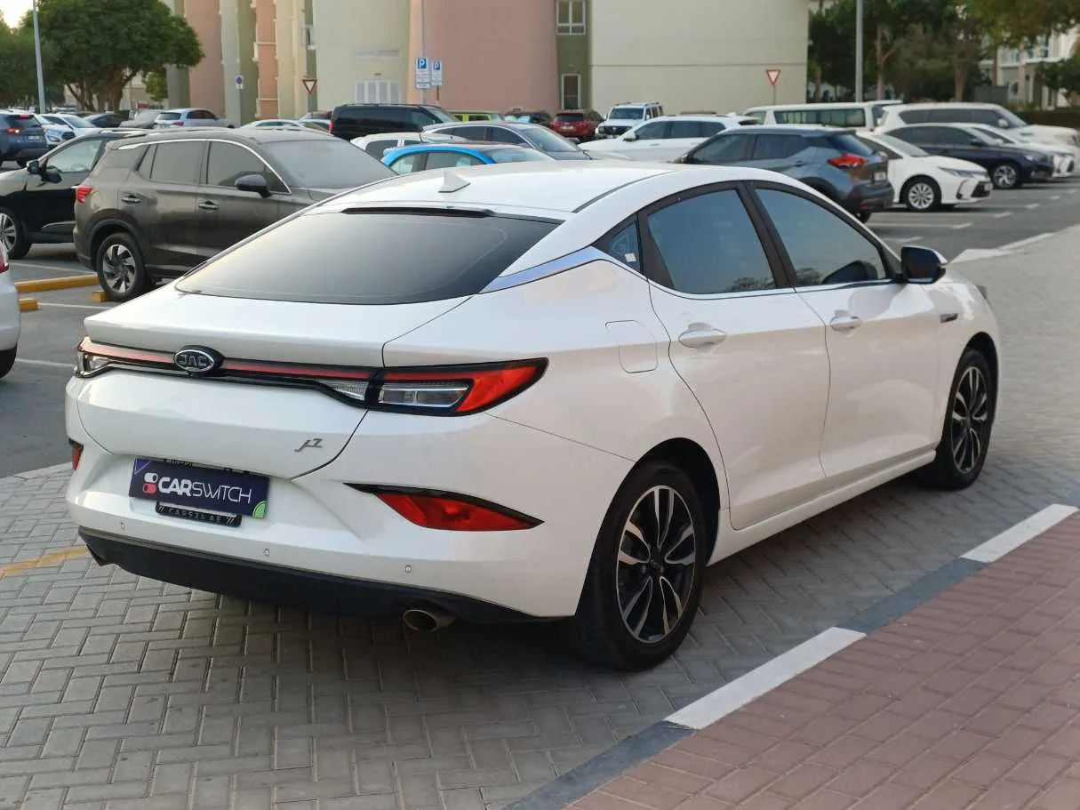 Car image 7