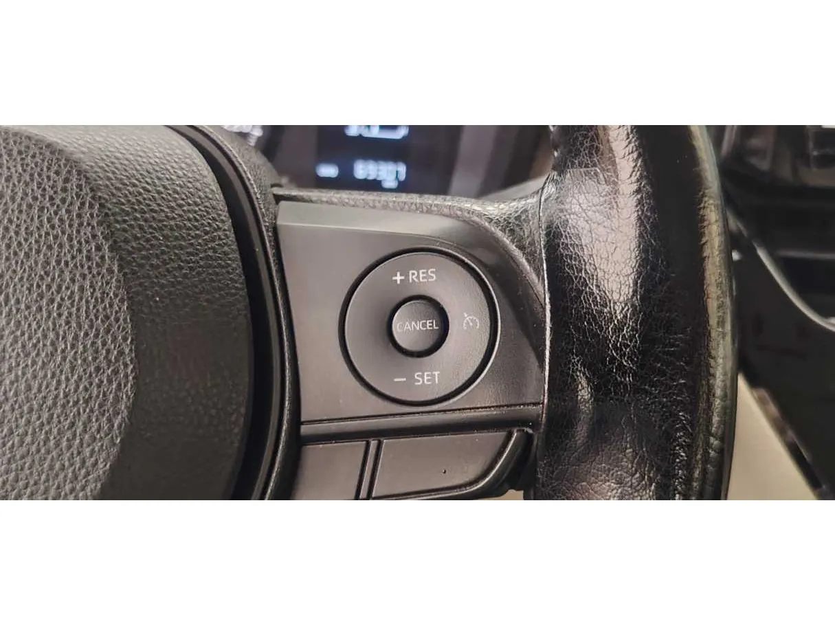 Car image 31