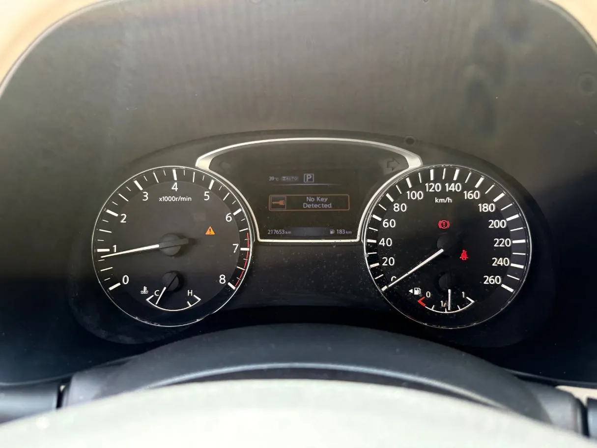 Car image 23