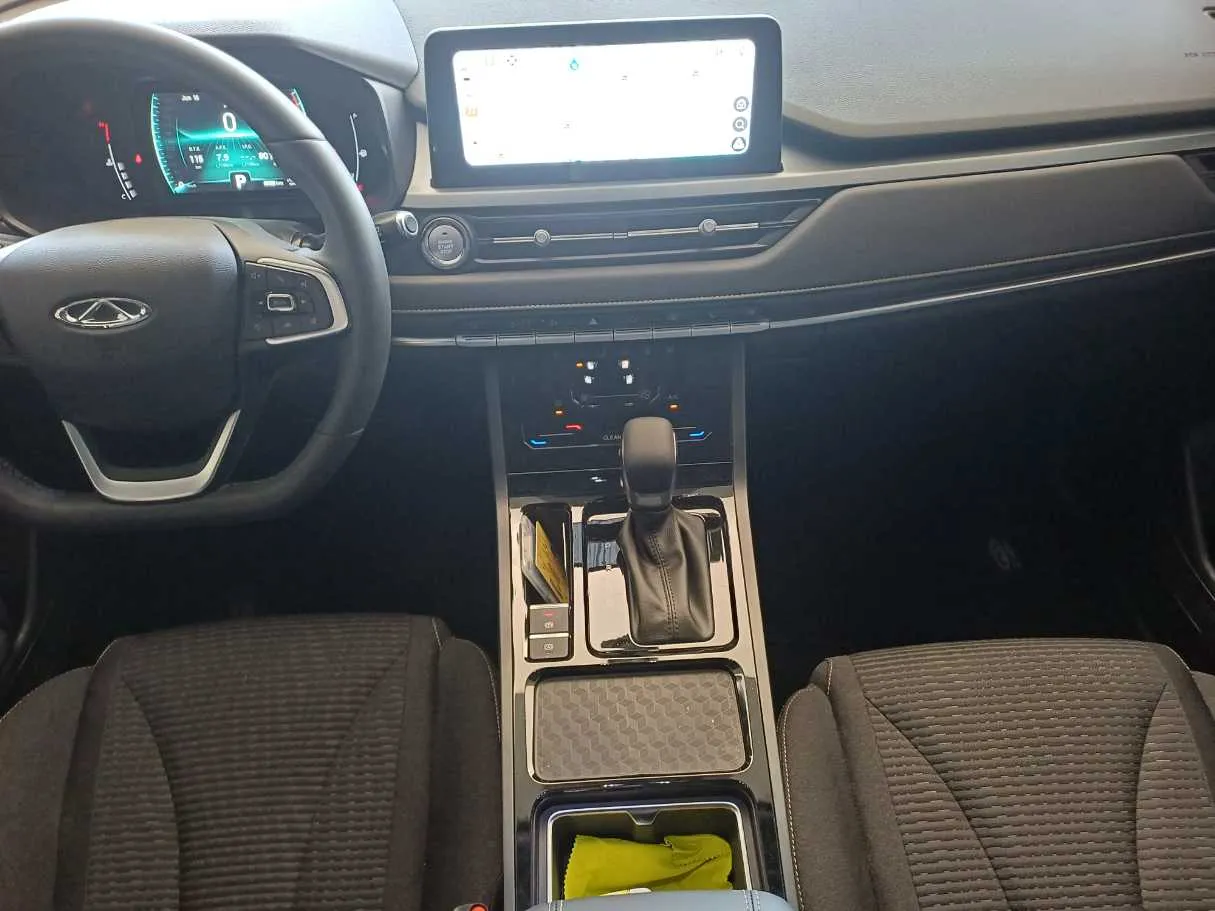 Car image 15