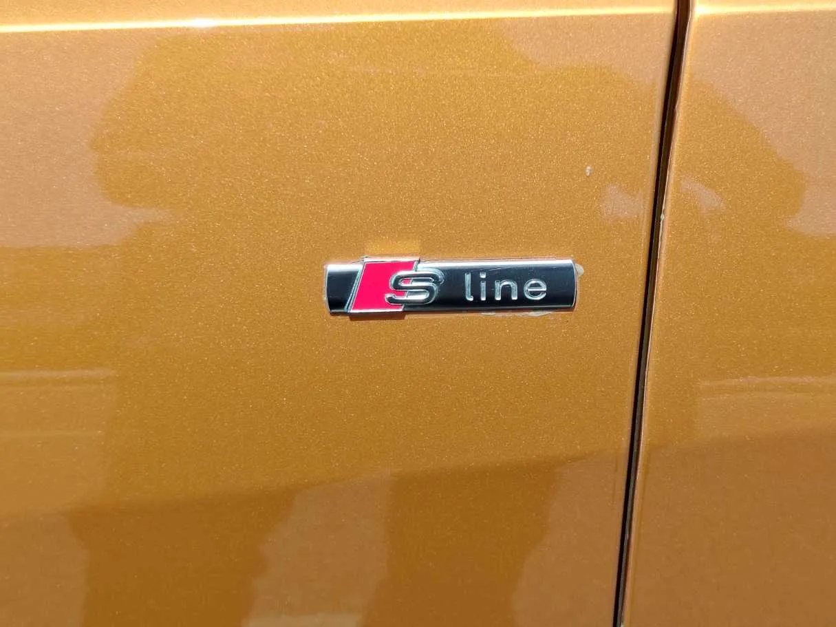 Car image 33