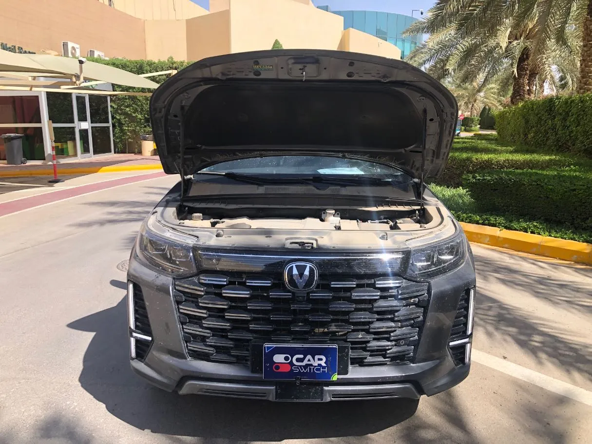 Car image 25