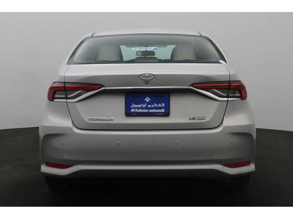 Car image 12