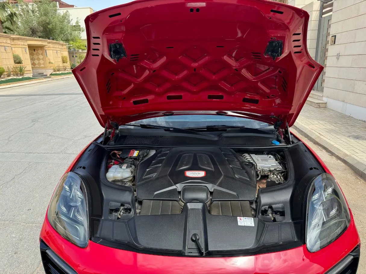 Car image 29