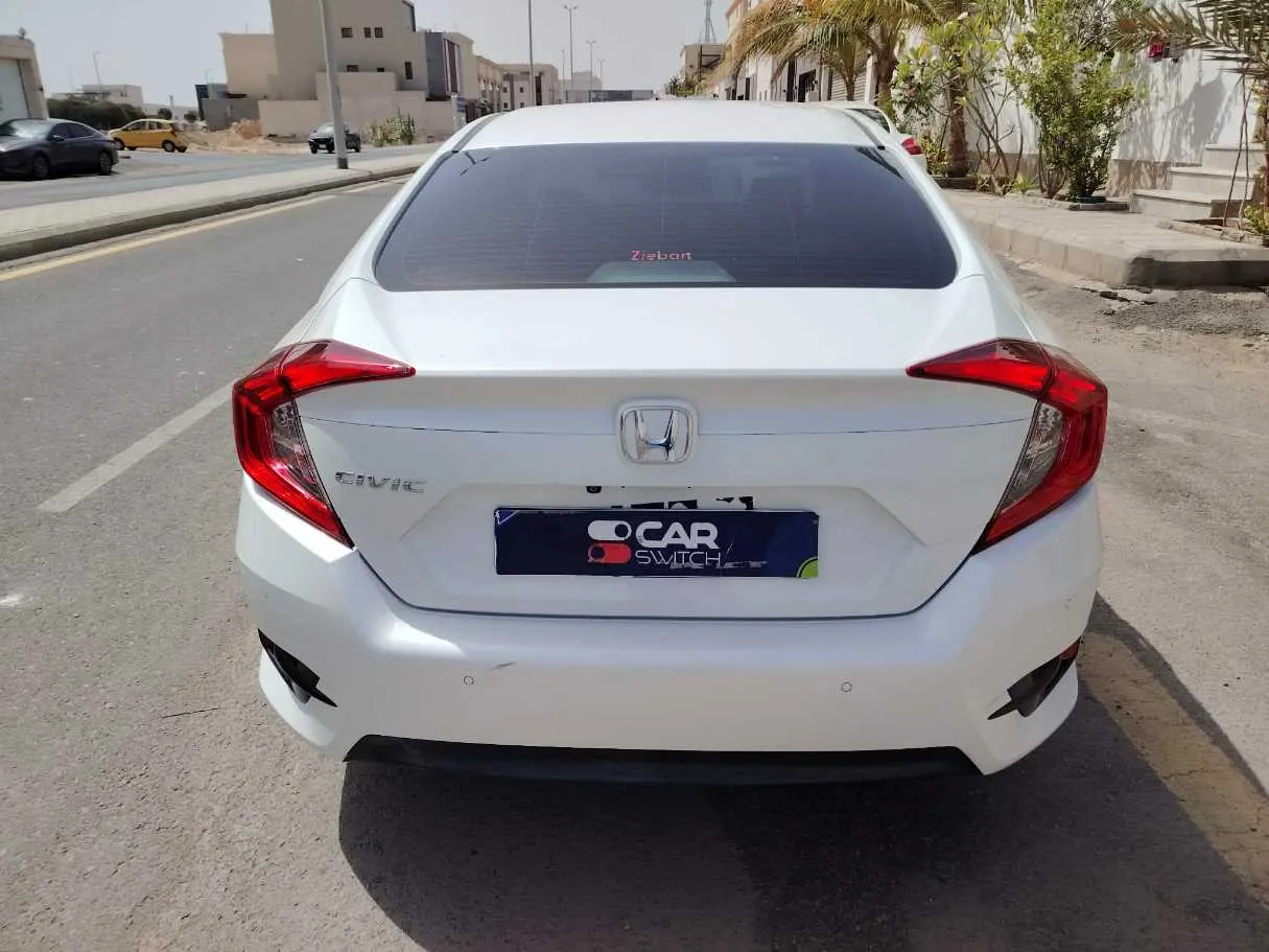 Car image 6