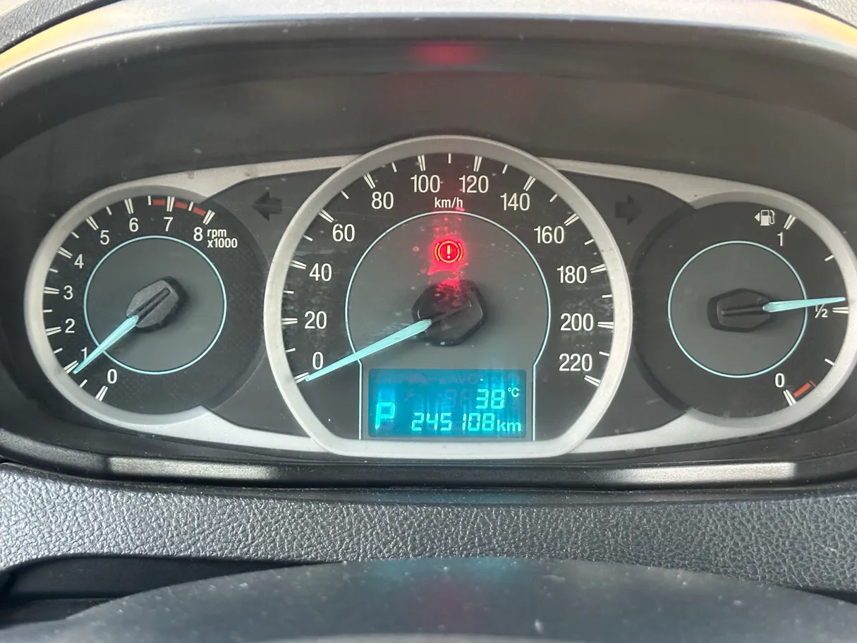 Car image 8
