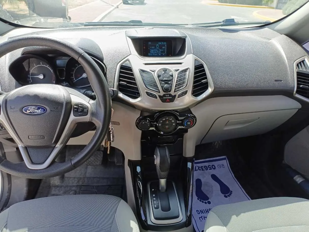 Car image 15