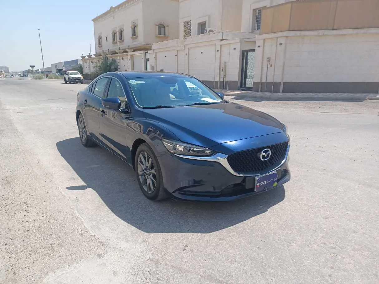Car image 3