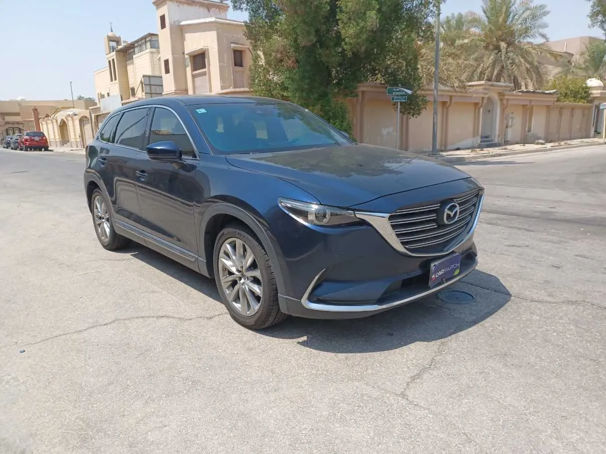 Car image 3