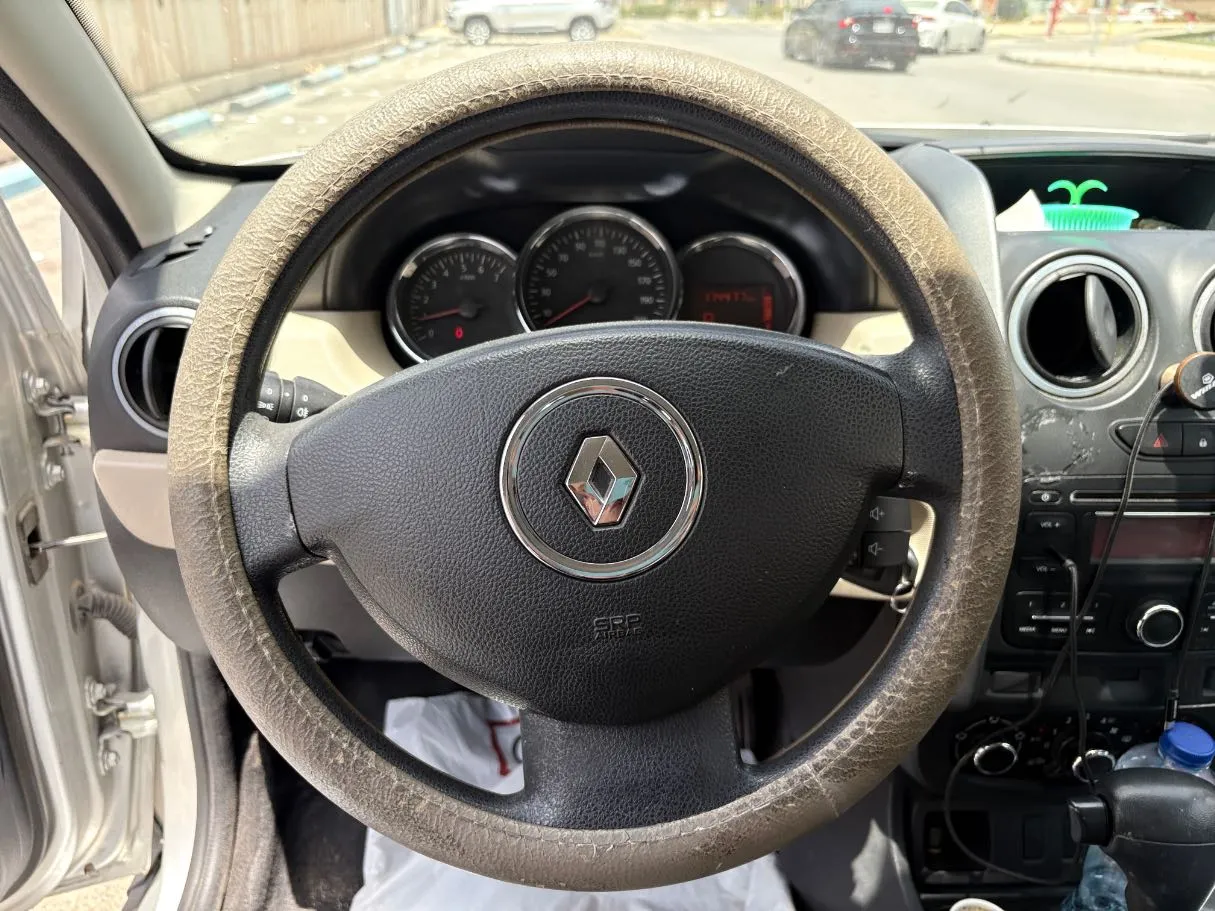 Car image 22