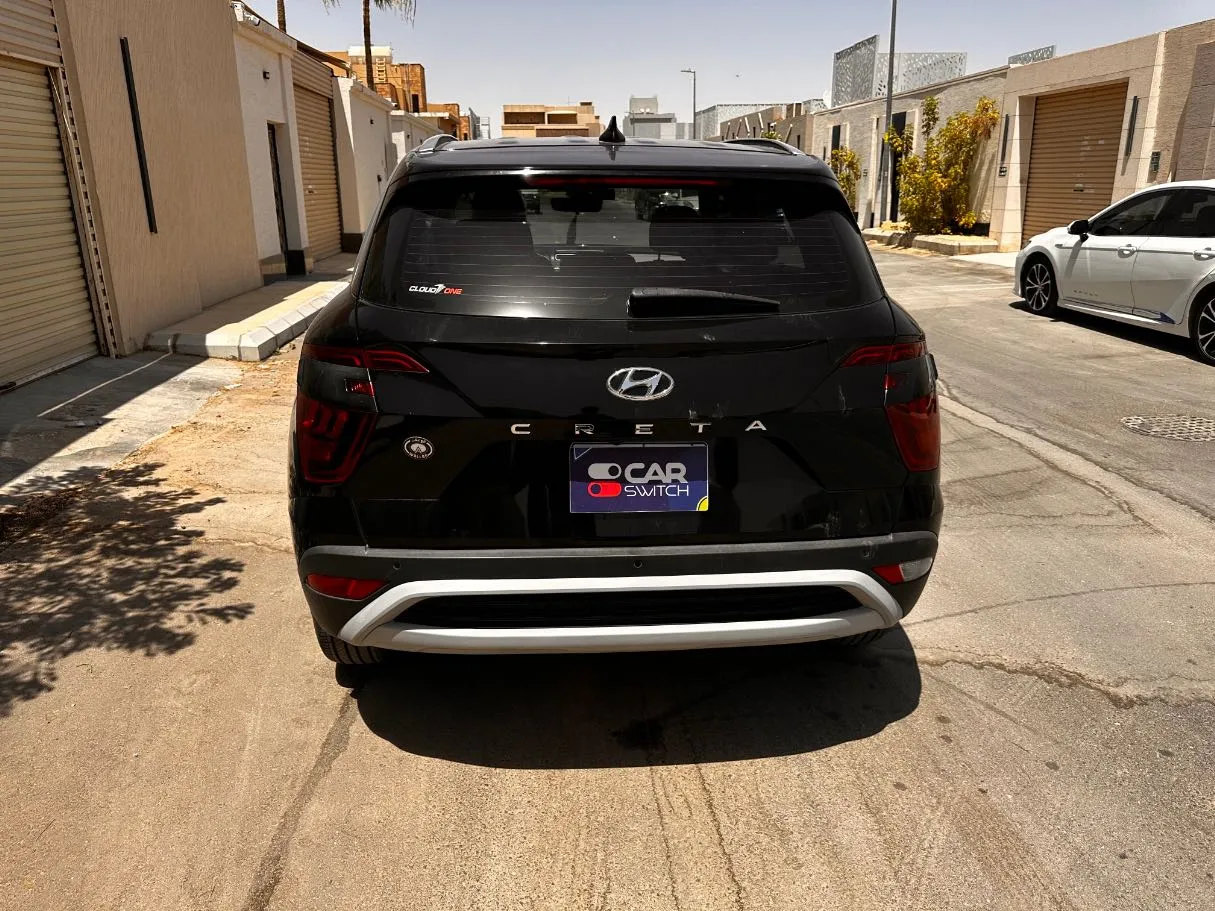 Car image 6