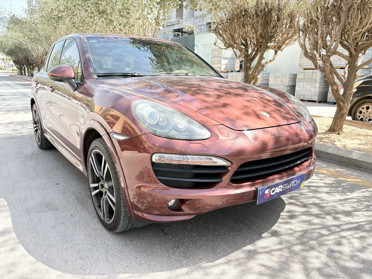 Car image 3