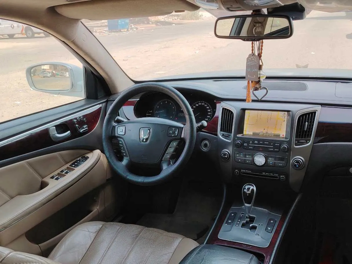 Car image 22