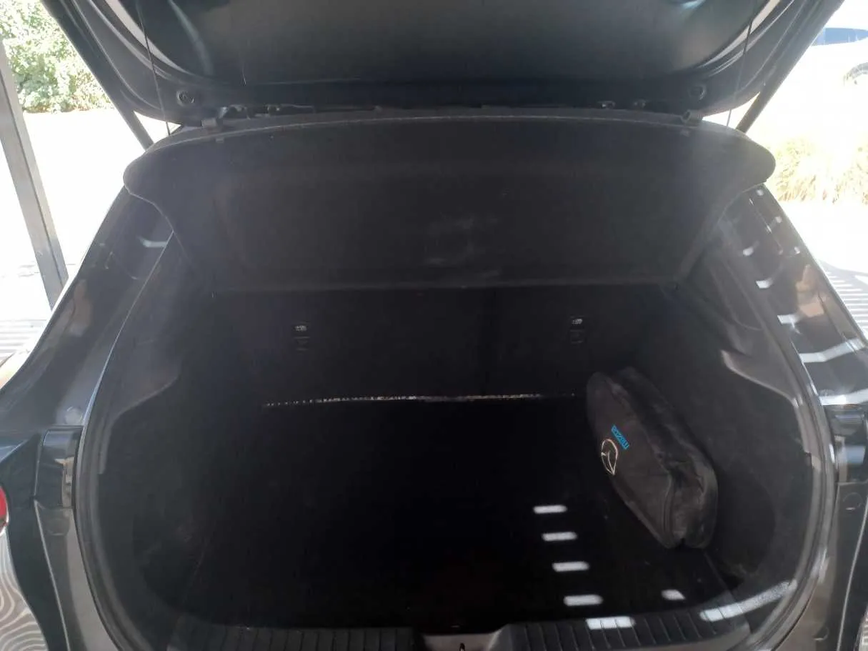 Car image 21