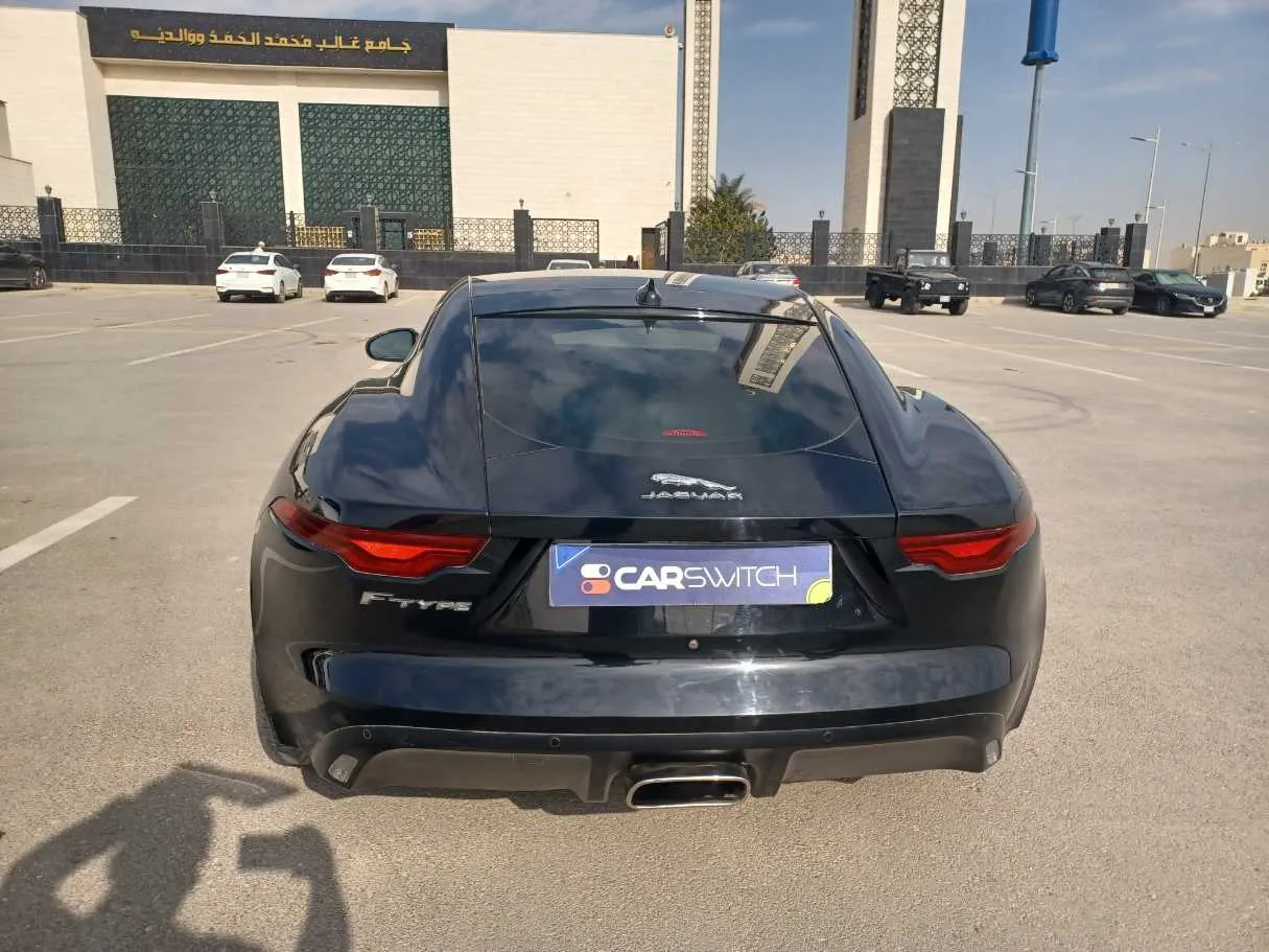 Car image 6