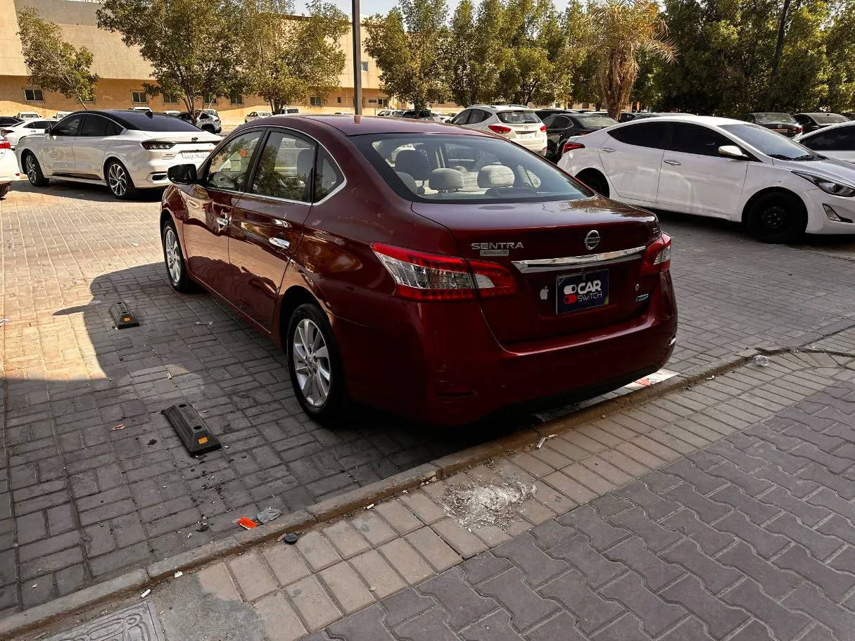 Car image 7