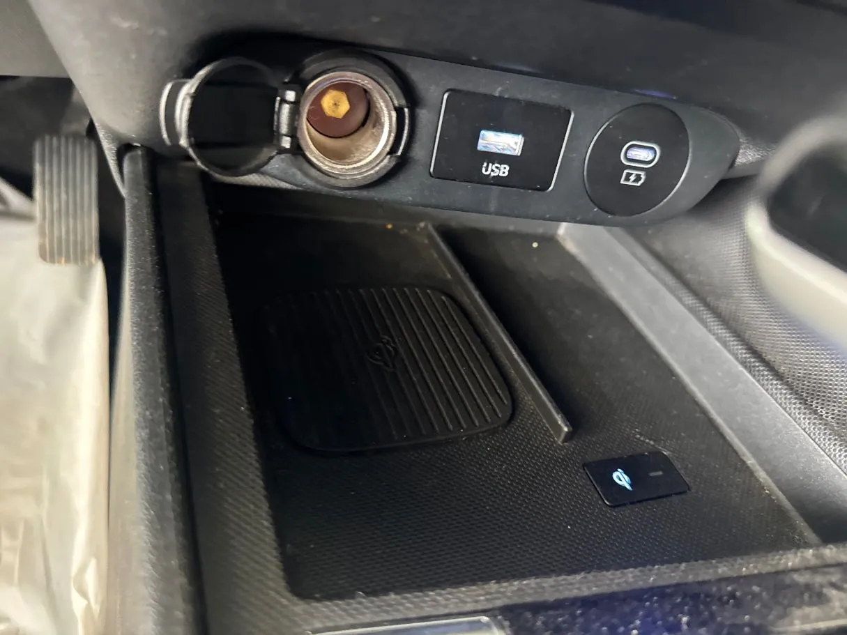 Car image 21