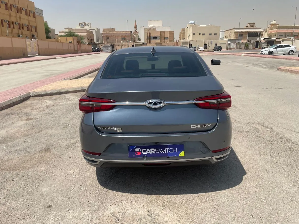 Car image 6