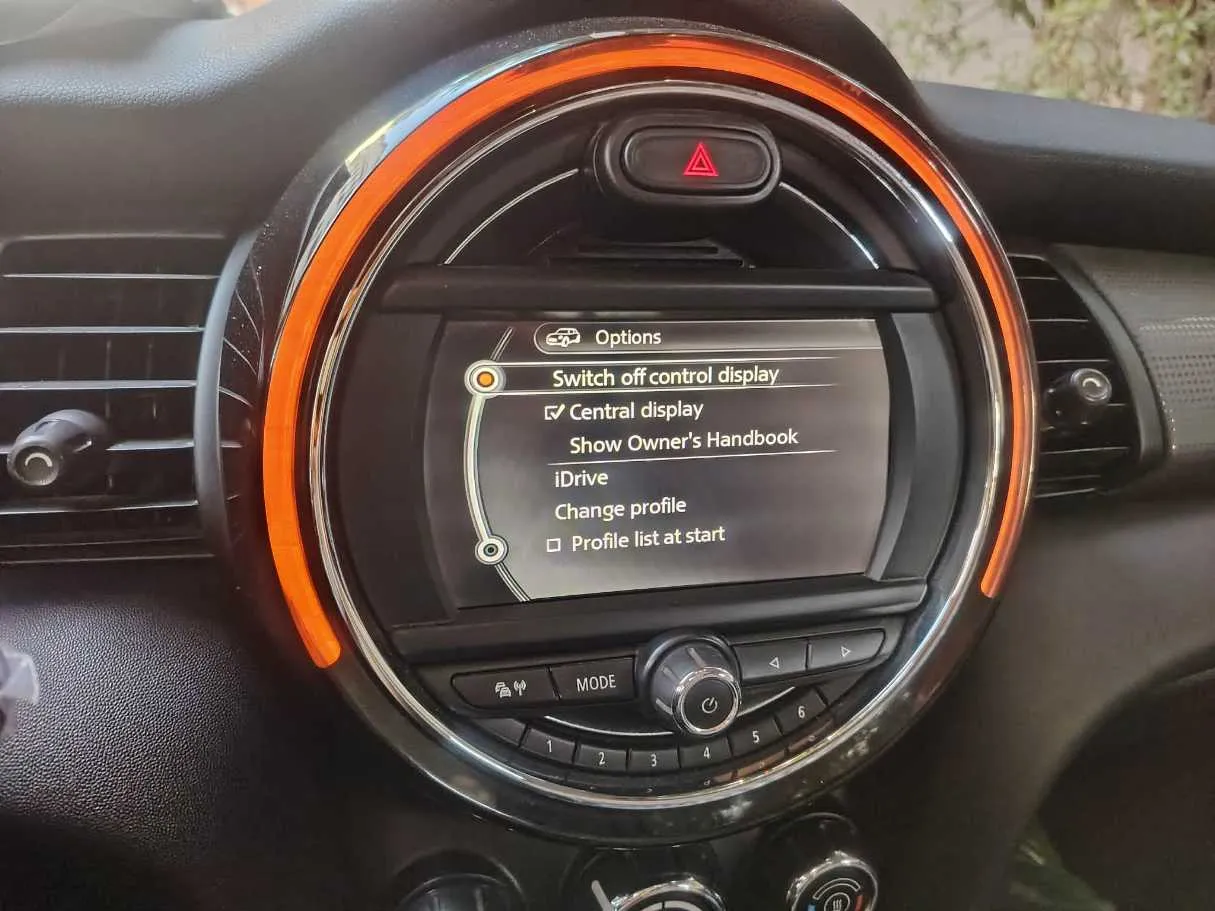 Car image 24