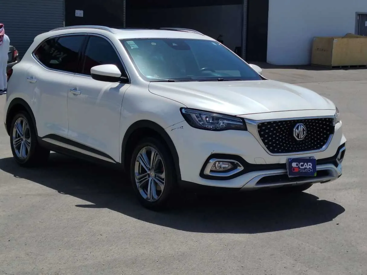 Car image 3