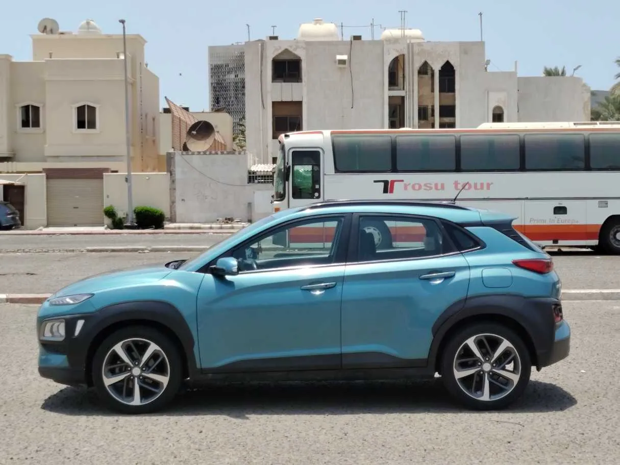 Car image 8