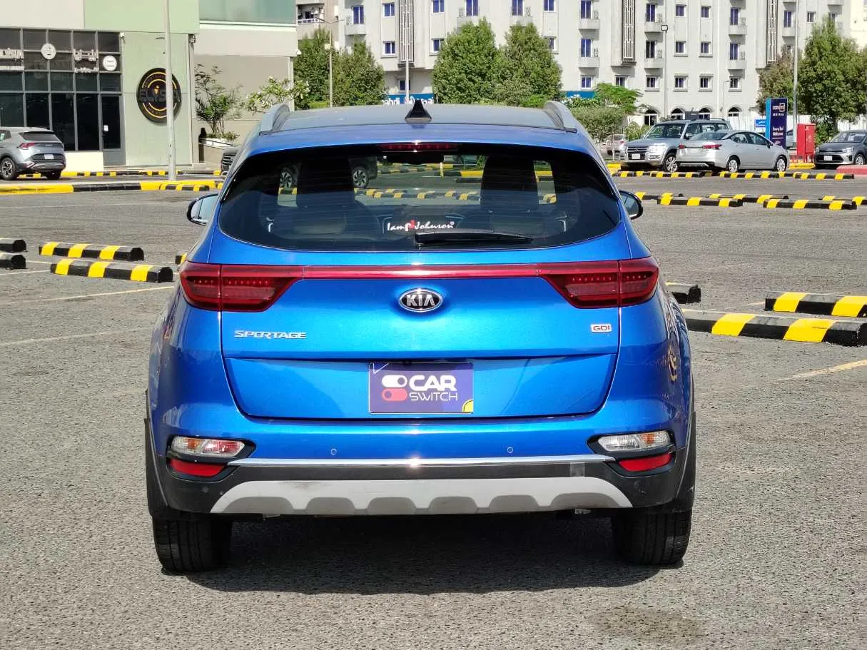 Car image 6