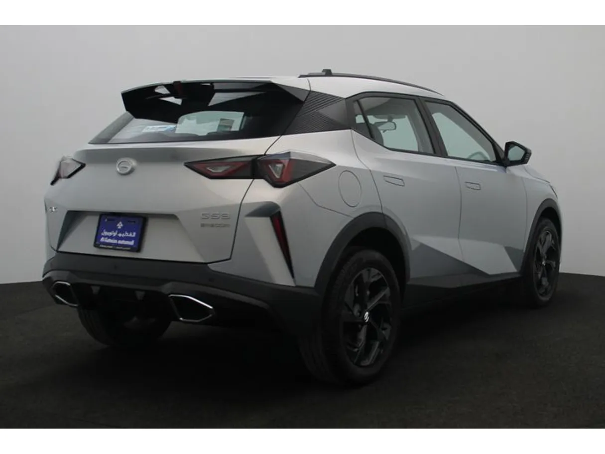 Car image 2