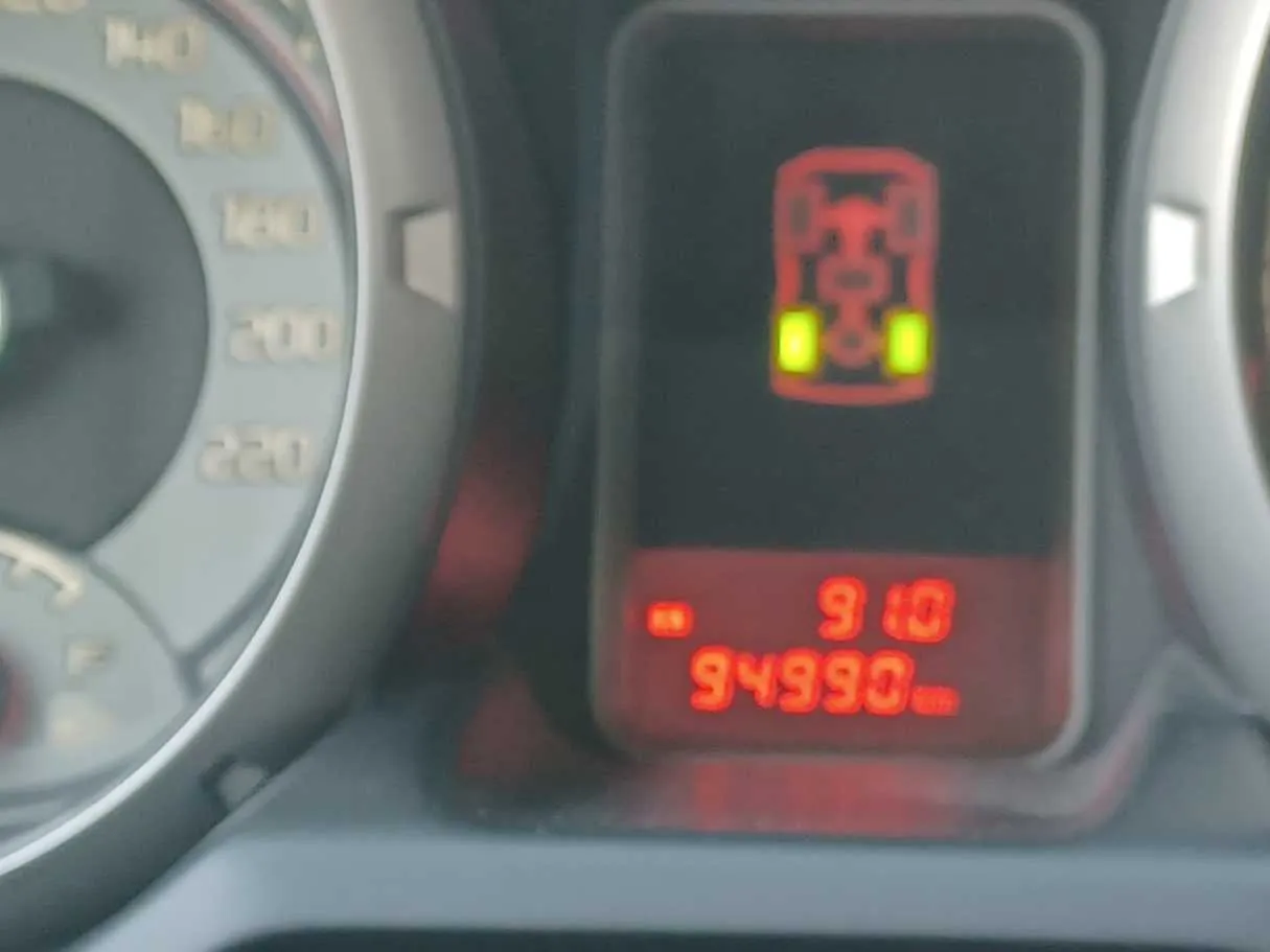 Car image 18