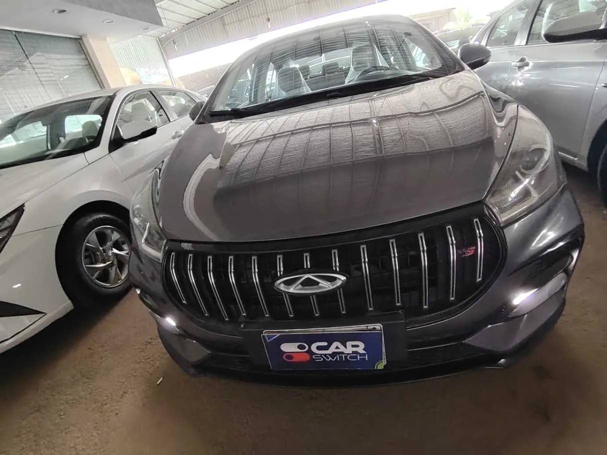 Car image 2