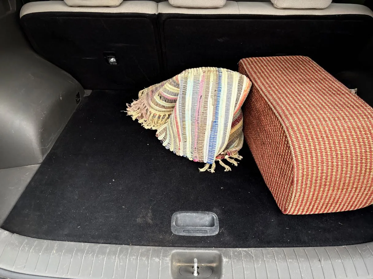 Car image 25