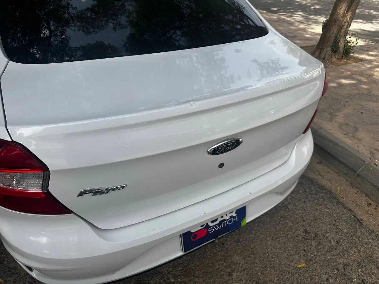 Car image 21