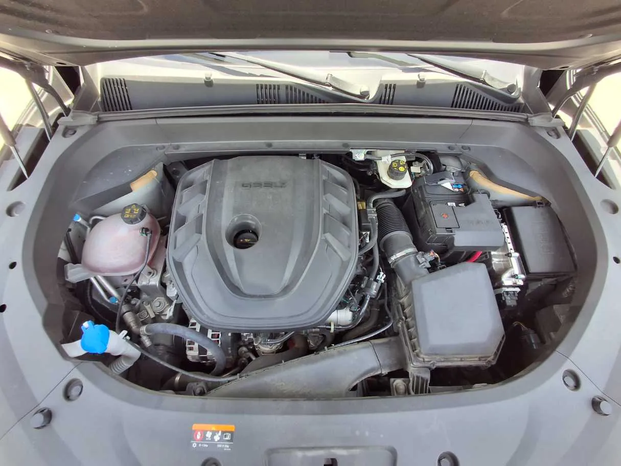 Car image 21