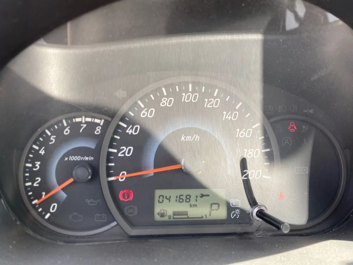Car image 17