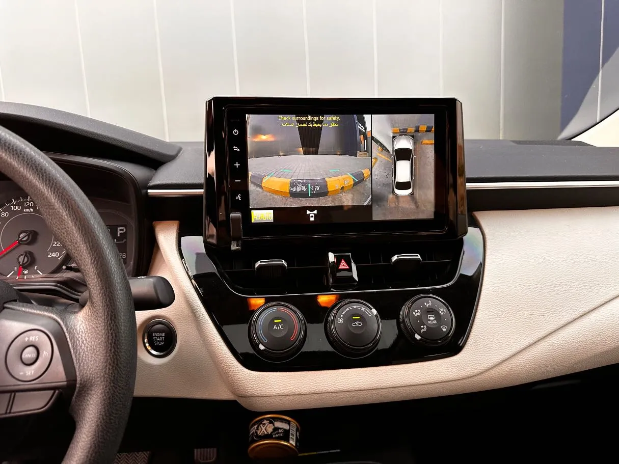 Car image 17