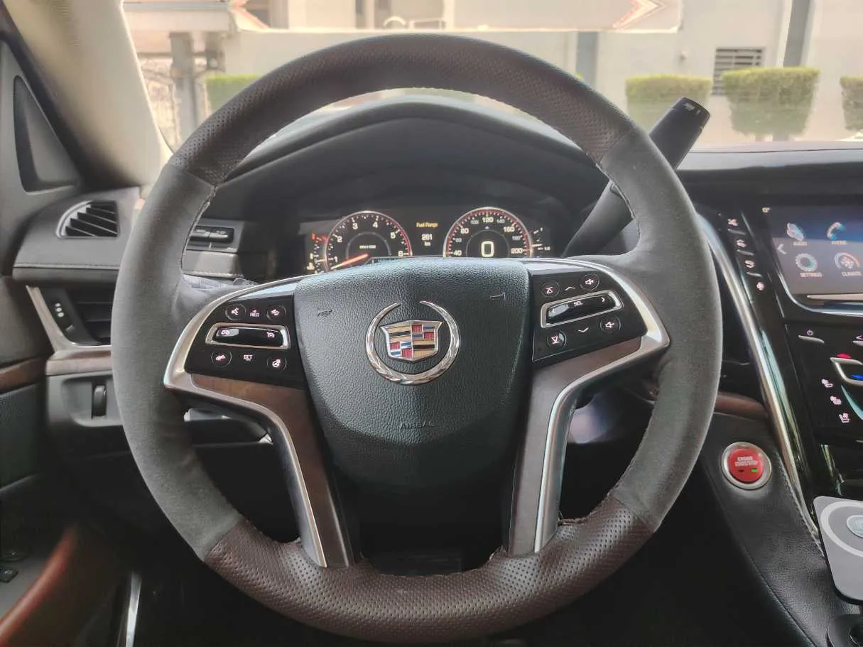 Car image 21
