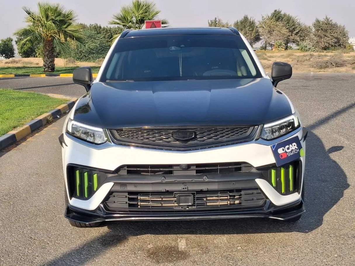 Car image 2
