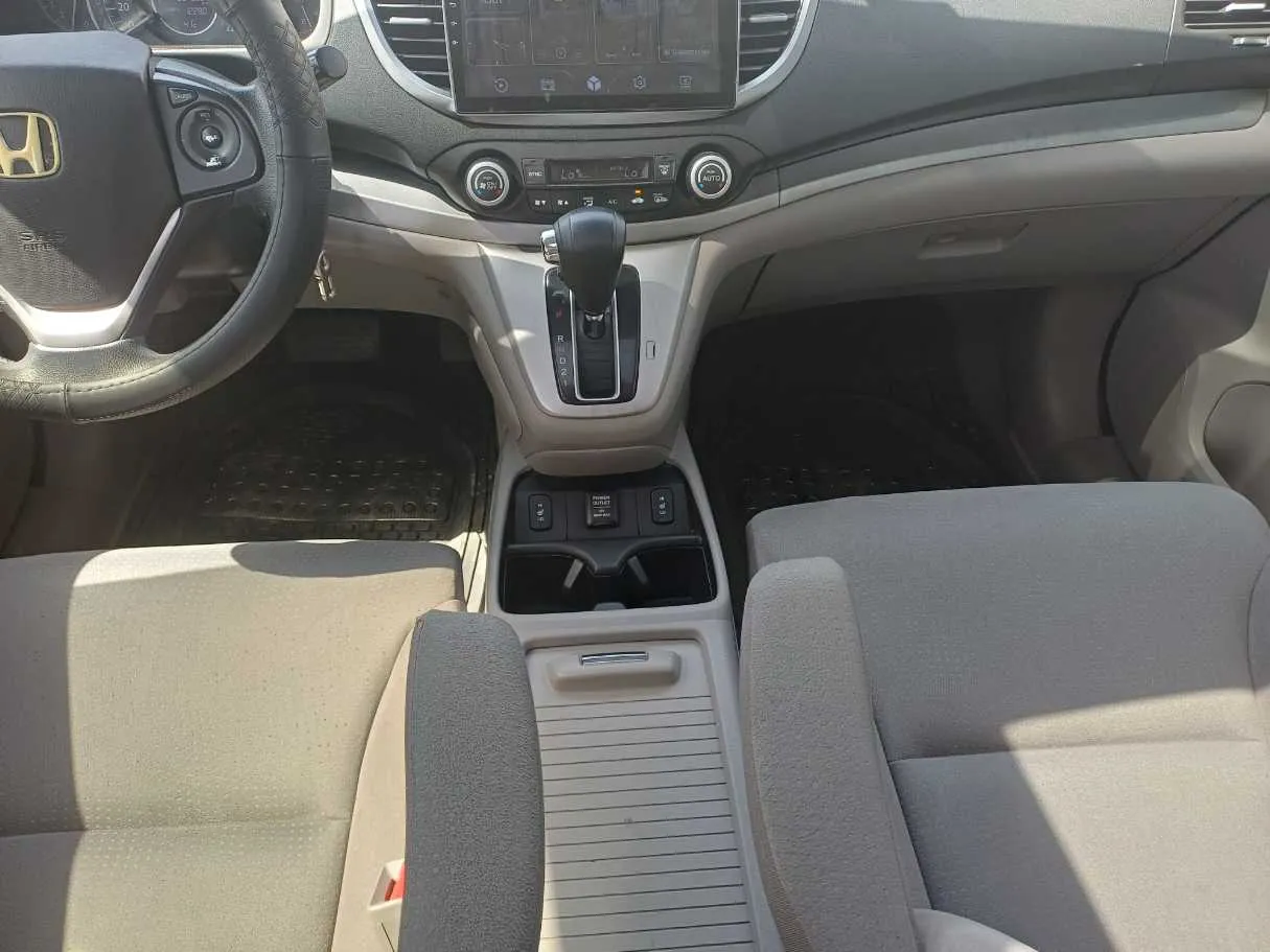 Car image 15