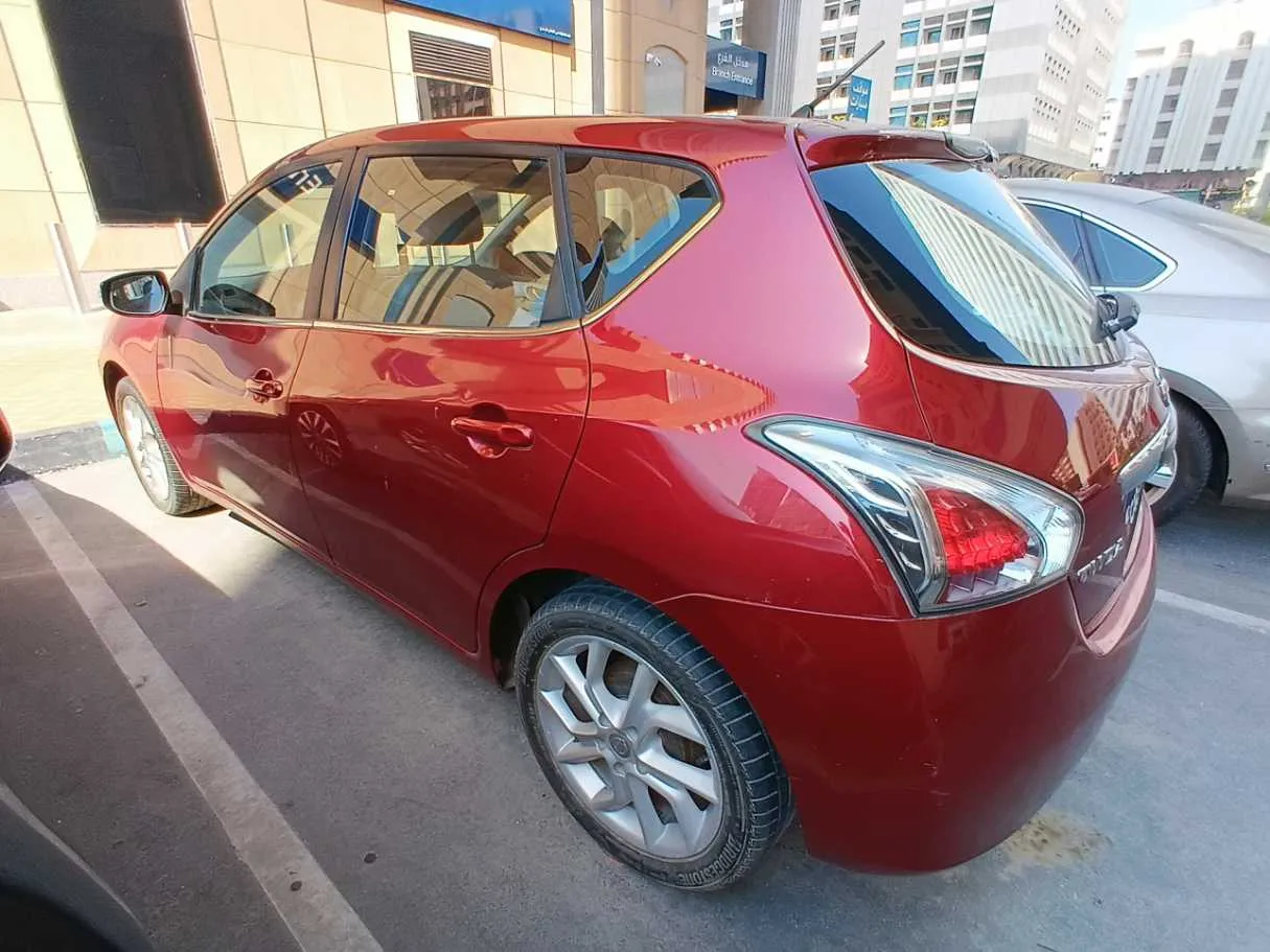 Car image 7