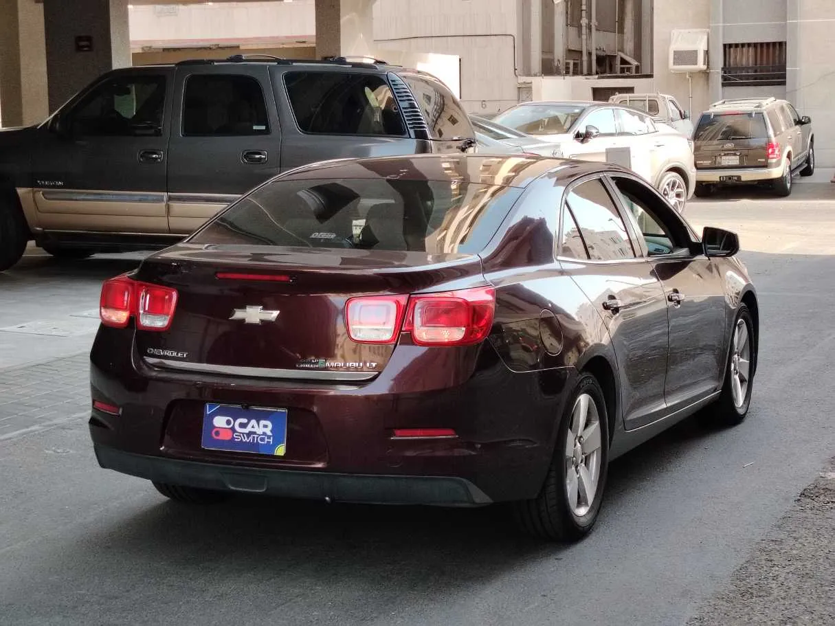 Car image 5