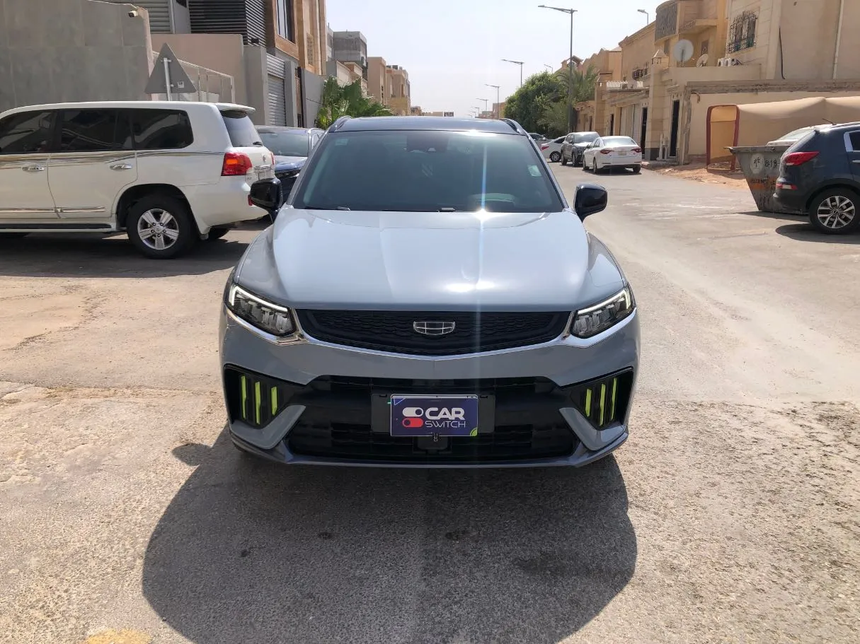 Car image 2