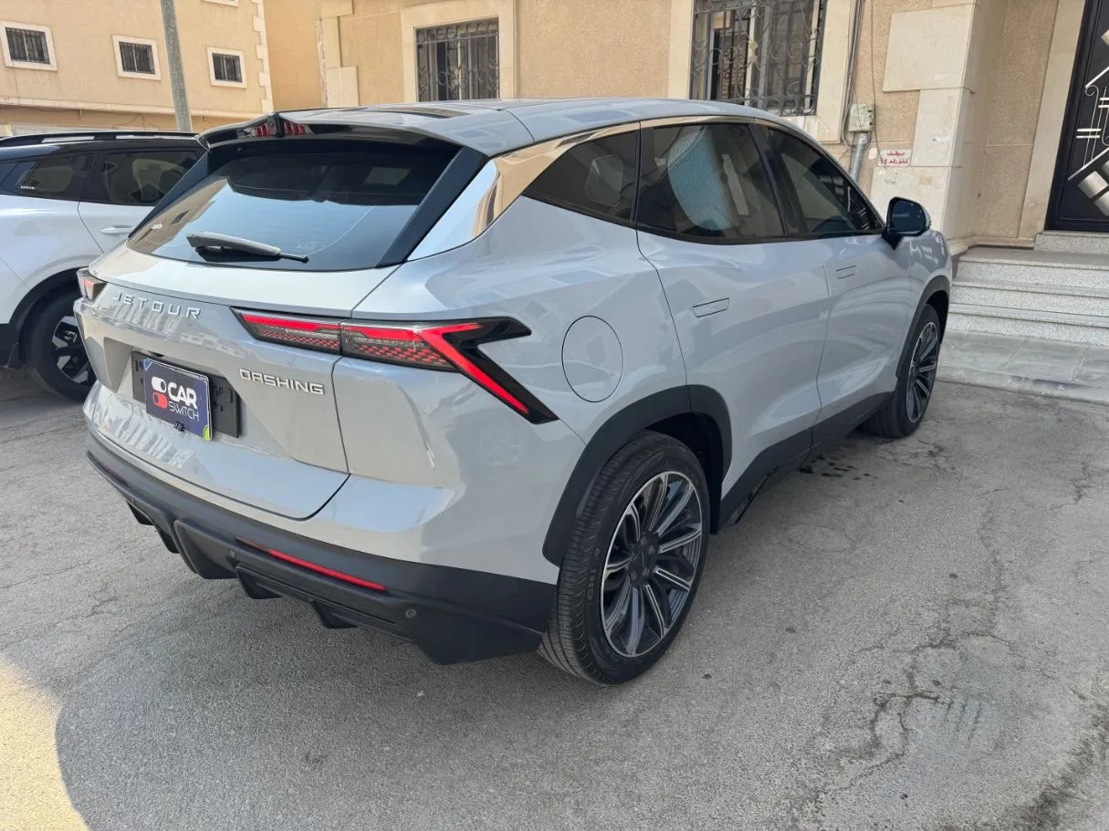 Car image 5