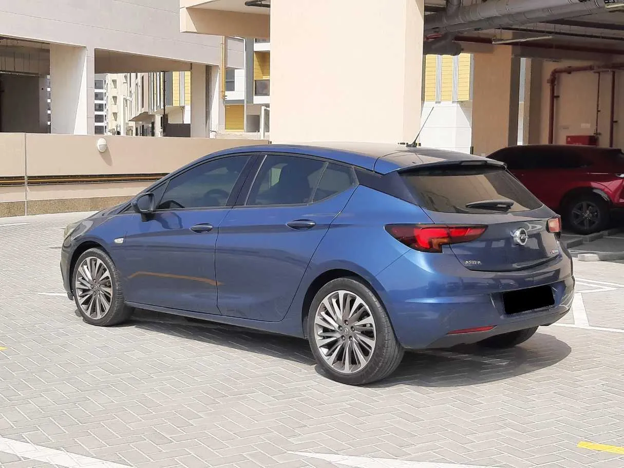 Car image 7