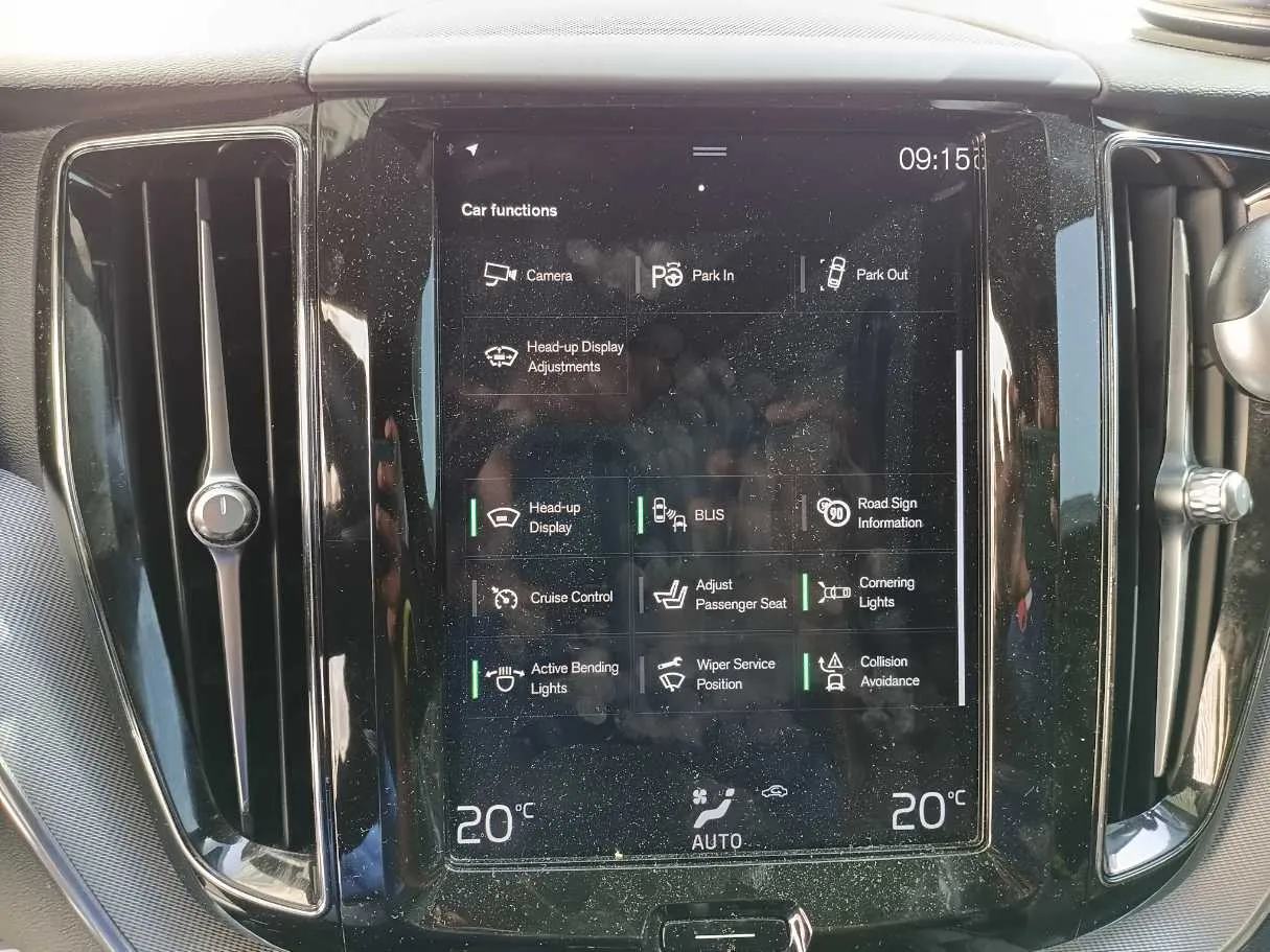 Car image 24