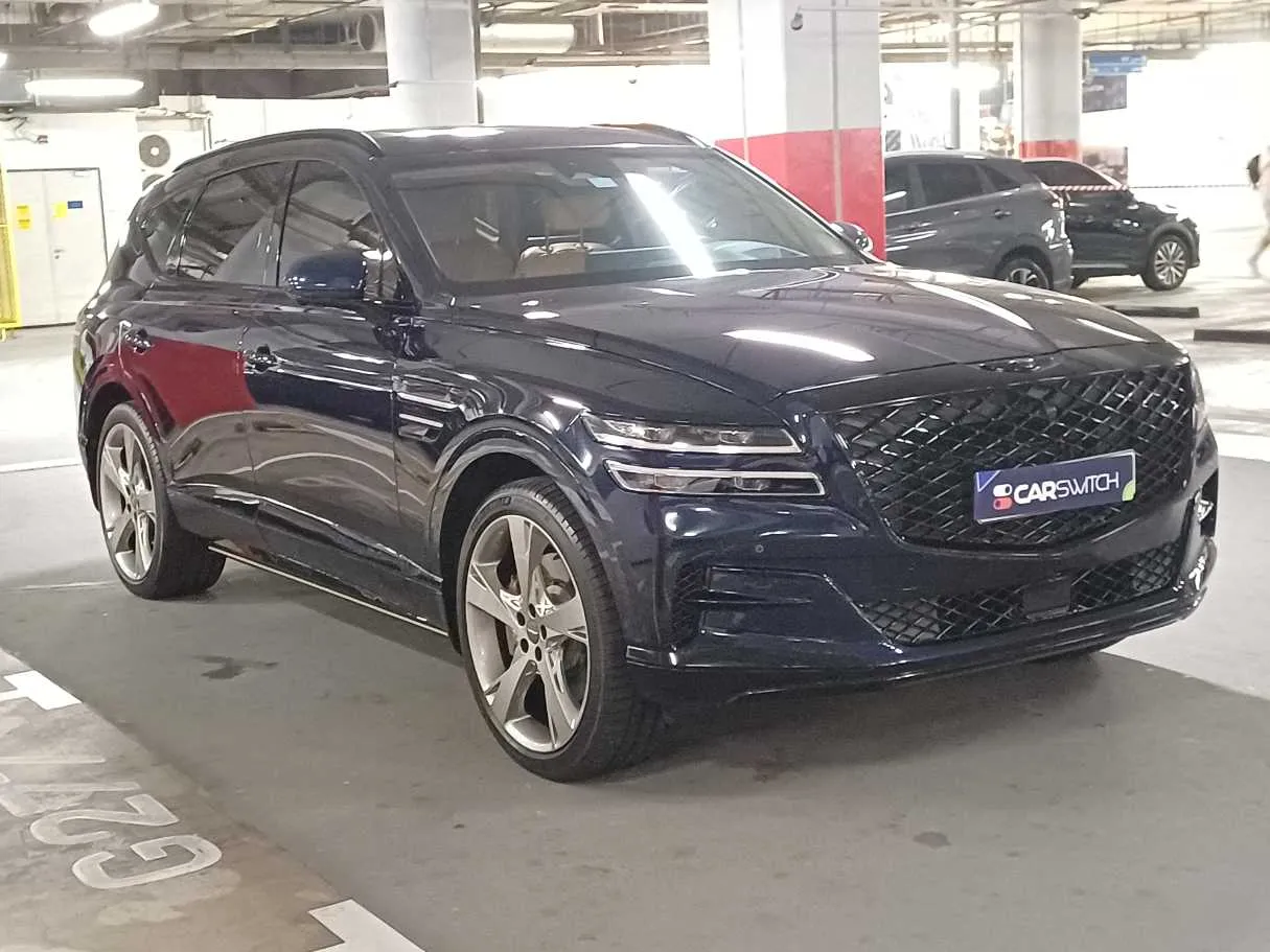 Car image 4